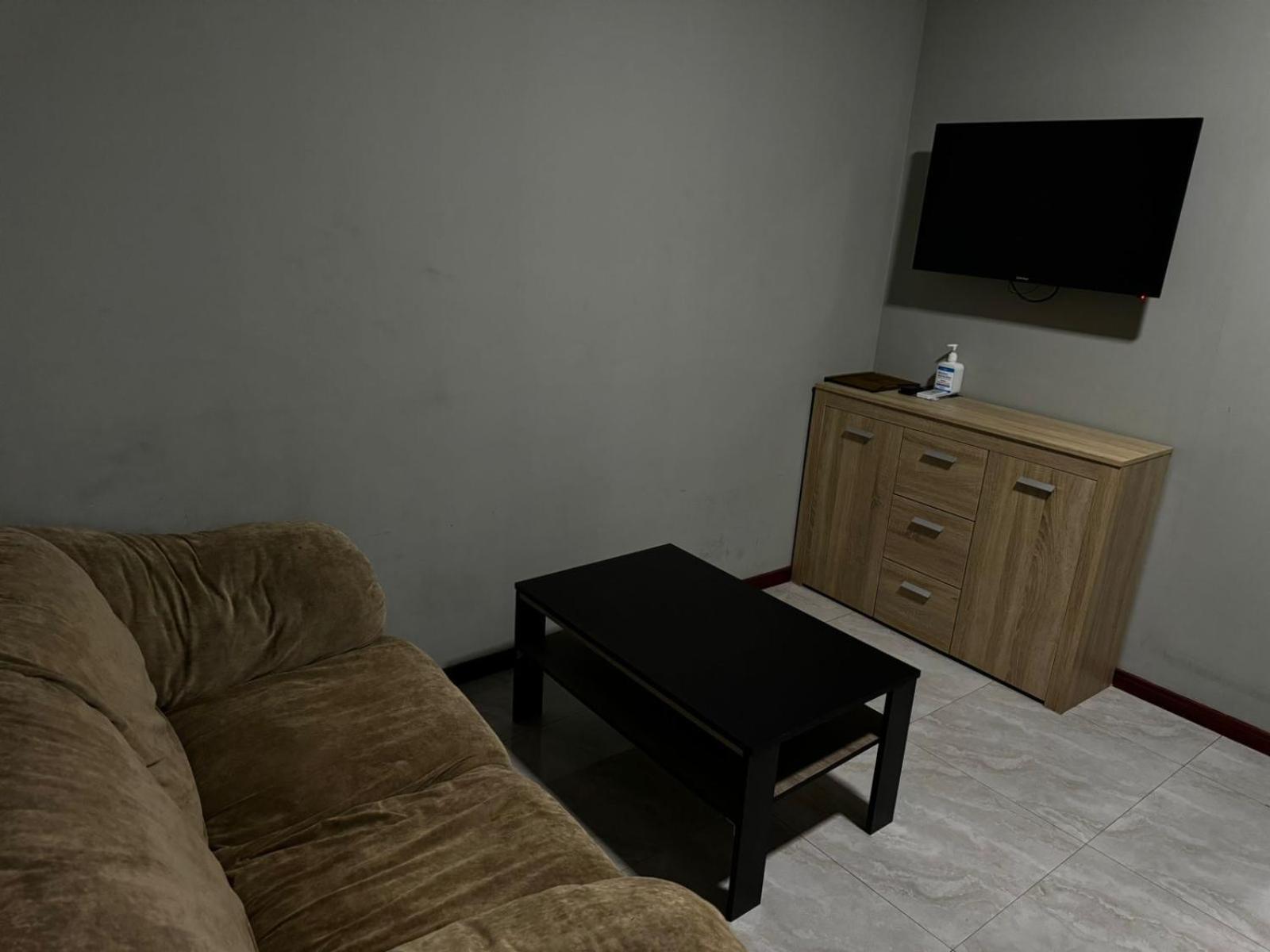 Pavema Apartments 帕拉马里博 外观 照片