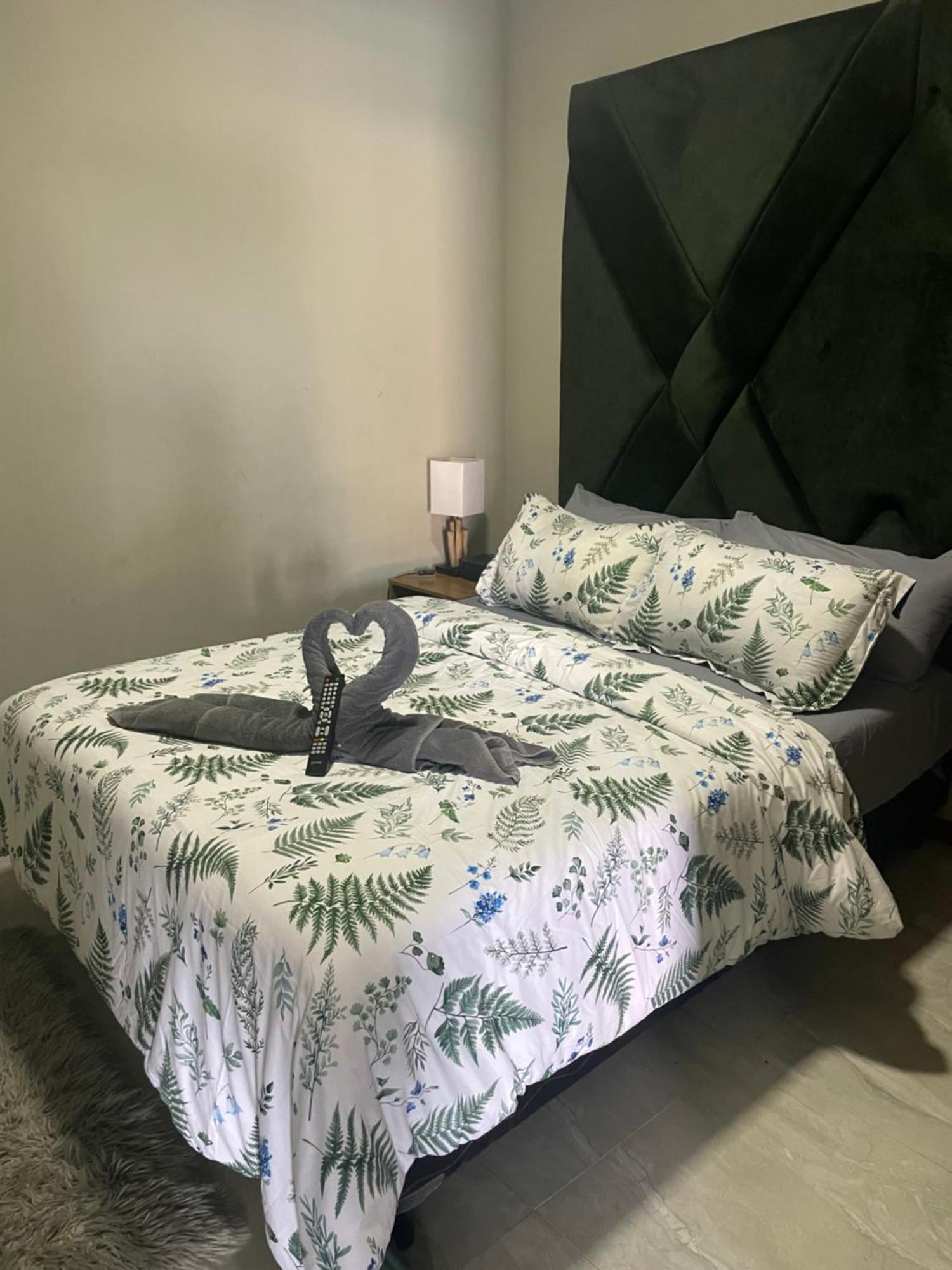 Pavema Apartments 帕拉马里博 外观 照片